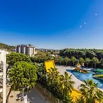 The Modern Escape By Ps Apartmán Golem (Tirana)