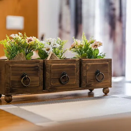 The Modern Escape By Ps *